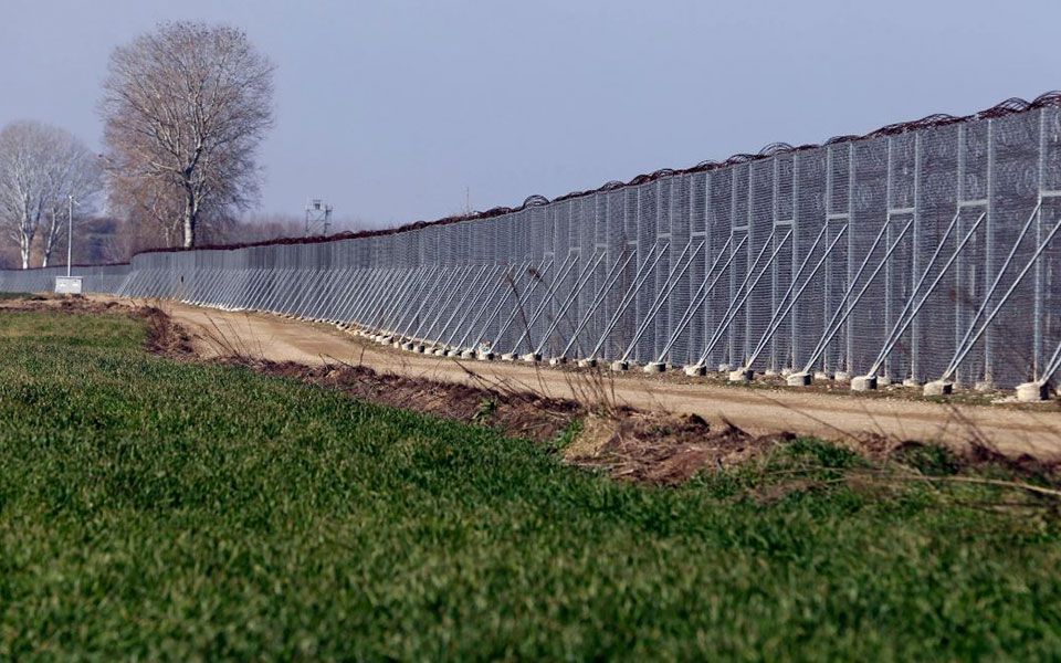 Έβρος: Έπεσαν οι υπογραφές για τον νέο φράχτη