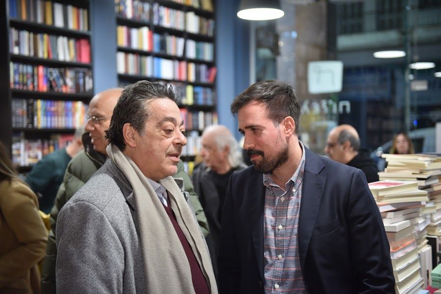 Ο Πρόεδρος του Δημοτικού Συμβουλίου του Δήμου Πατρέων, Παναγιώτης Μελάς, παραβρέθηκε,  στην παρουσίαση του βιβλίου του Παναγιώτη Κολέλη «Κομμένες γλώσσες» (Εκδόσεις ΚΨΜ)
