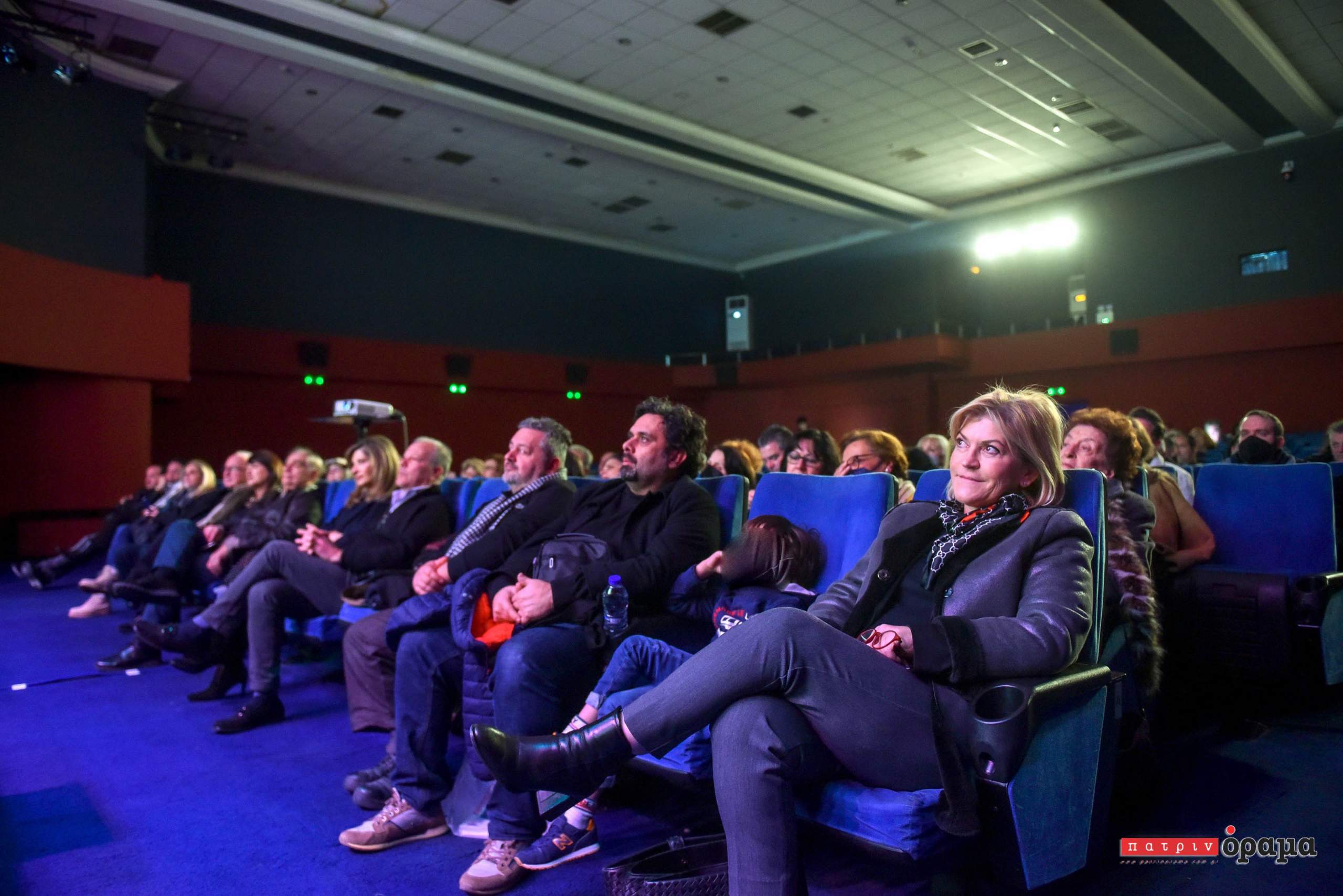 Άκρως επιτυχημένη η παρουσίαση του βιβλίου: «Τα Backastage του ελληνικού σινεμά», του Μάκη Δελαπόρτα από το περιοδικό “Πατρινόραμα”