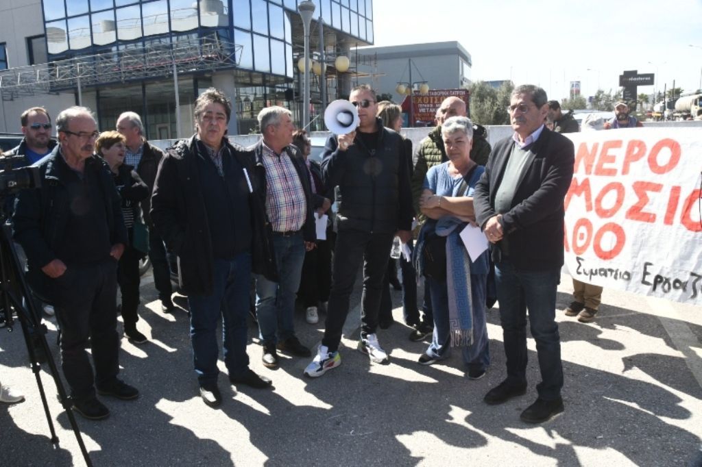 Η Δημοτική αρχή  και η ΔΕΥΑΠ στην μαζική κινητοποίηση ενάντια στην ιδιωτικοποίηση του νερού