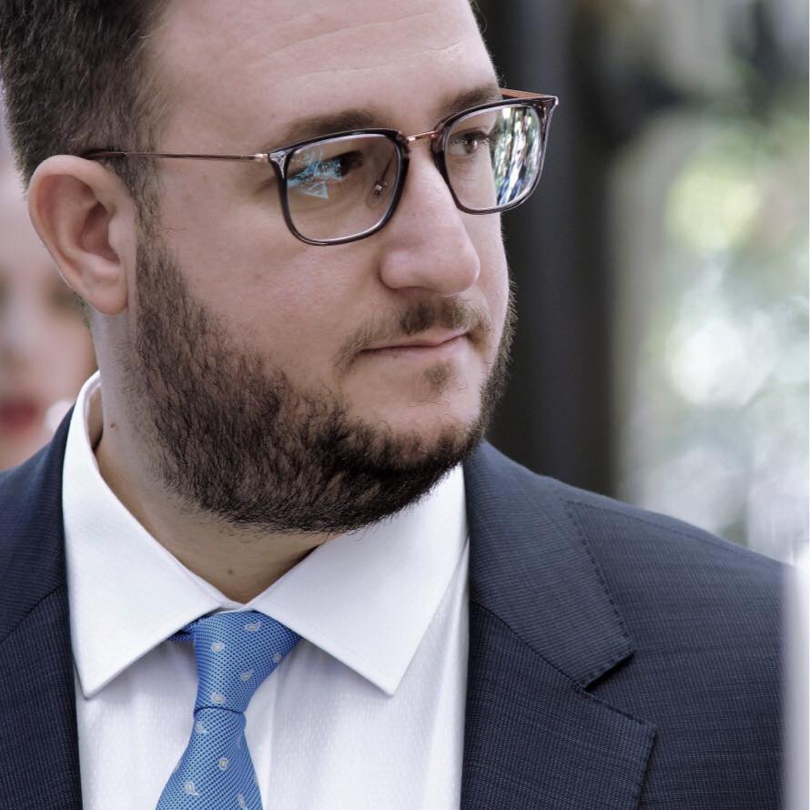 ΠΑΣΟΚ: Ρατσιστική επίθεση καταγγέλει ο υποψήφιος βουλευτής Μισέλ Αμπου Χάντμπα