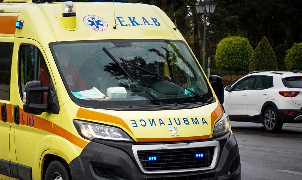 Ηλεία: Άνδρας καταπλακώθηκε από δέντρο