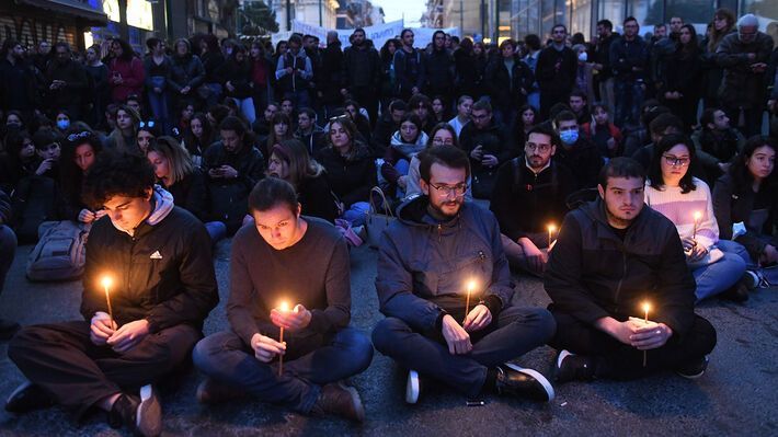Σύγκρουση τρένων: Κάλεσμα για συγκέντρωση διαμαρτυρίας στα γραφεία της Hellenic Train