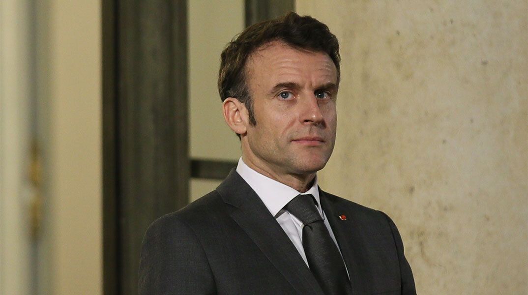 Γαλλία: Ο Μακρόν αντιμέτωπος με δύο προτάσεις μομφής σήμερα