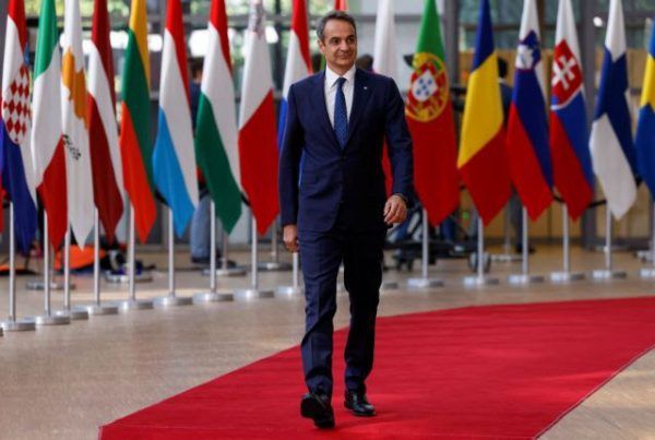 Στη Σύνοδο Κορυφής ο Μητσοτάκης – Επιτάχυνση των επενδύσεων στην αγορά ενέργειας