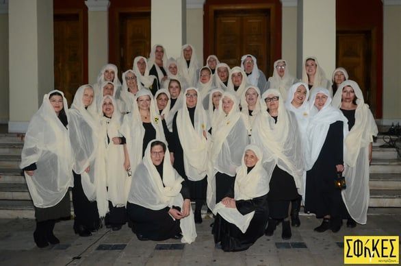 Πάτρα : Οι Σφήγκες έδωσαν και πάλι το παρόν με ένα ημίωρο οπτικοακουστικό δρώμενο στο ύφος και το πνεύμα των ημερών του Πάσχα.