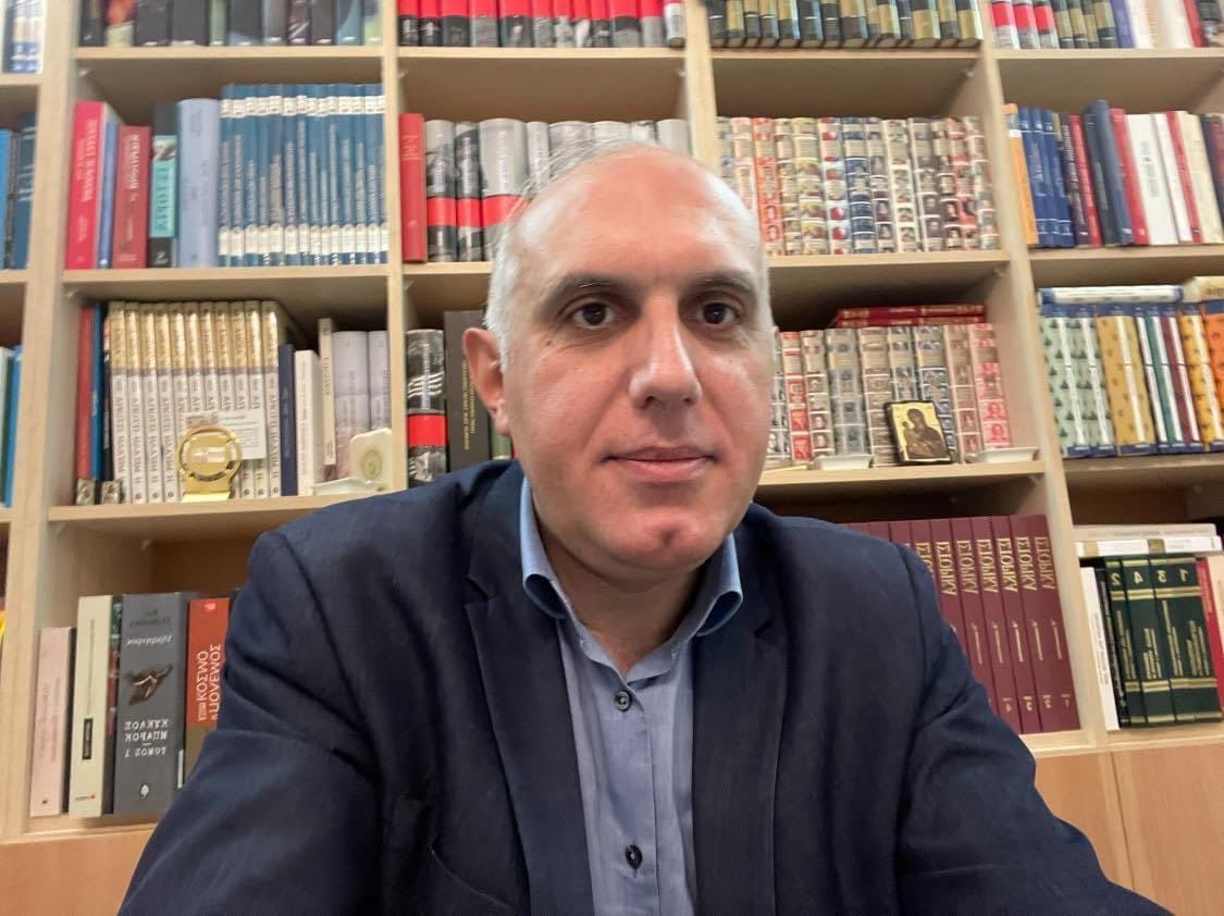 Άρης Ραβανός  : “Αναγκαιότητα ο νέος βολονταρισμός το 2023 ως απόρροια των πολλαπλών κρίσεων”