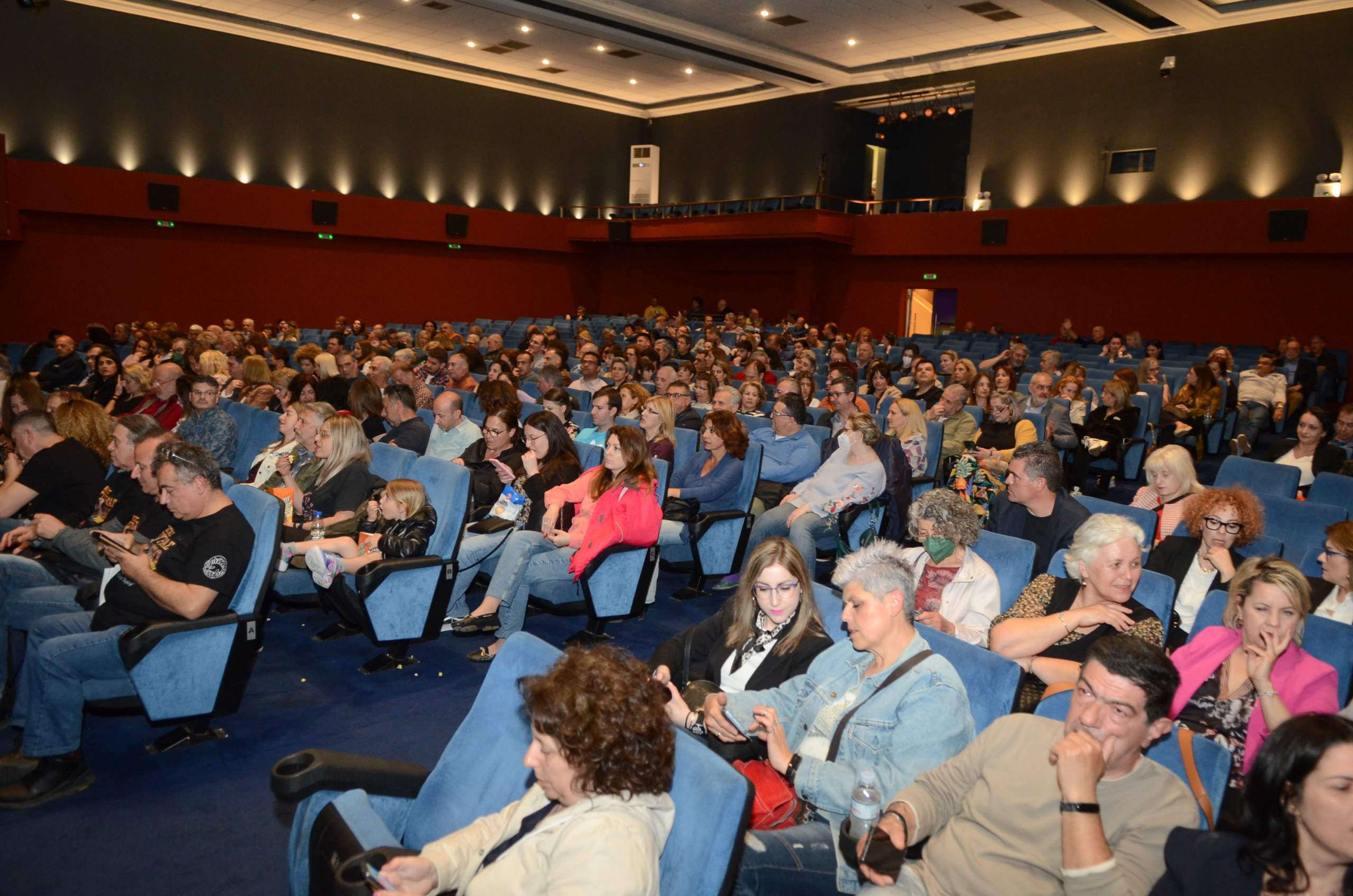 Μια ευχάριστη έκπληξη στην βράβευση του Κώστα Τουρνά στο “Πάνθεον” απο το περιοδικό “Πατρινόραμα”