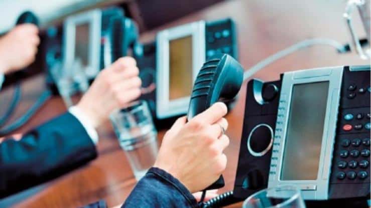 Μπαίνουν όρια στα τηλεφωνήματα στους οφειλέτες από εισπρακτικές εταιρείες