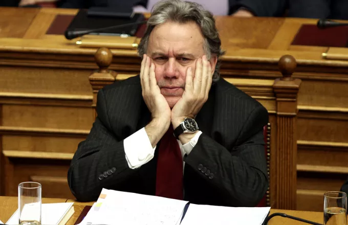 Κατρούγκαλος: Εκτός εκλογικής κούρσας και το άδειασμα από Τσίπρα