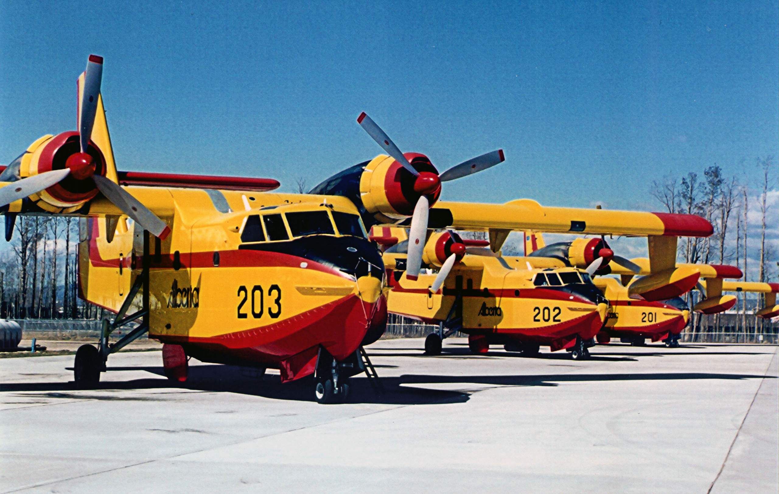 Τέσσερα canadair εντός της ημέρας από Γαλλία και Ιταλία θα συνδράμουν στην κατάσβεση των πυρκαγιών στην Ελλάδα