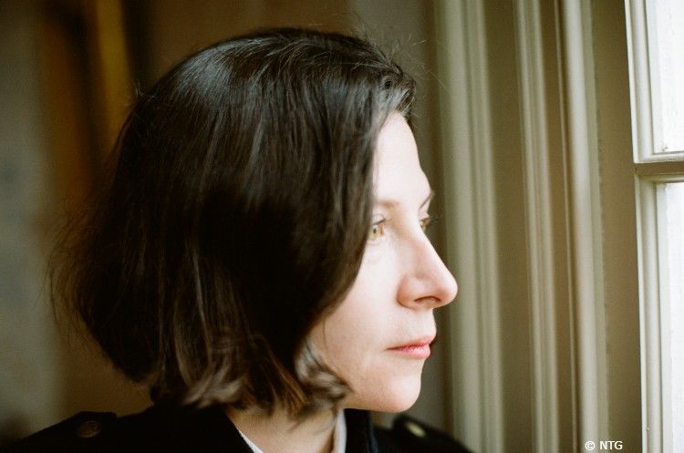 Η μυστική ιστορία: Το κορυφαίο ψυχολογικό θρίλερ της Ντόνα Ταρτ επανακυκλοφορεί σε νέα μετάφραση