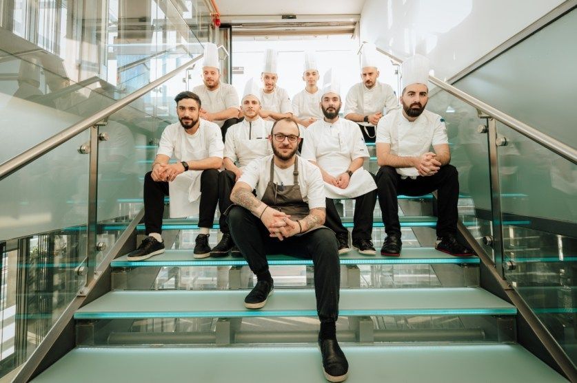 Hytra Bar & Restaurant: Ο Γιώργος Φελεμέγκας προτείνει τα πιο «εμπνευσμένα» tapas…