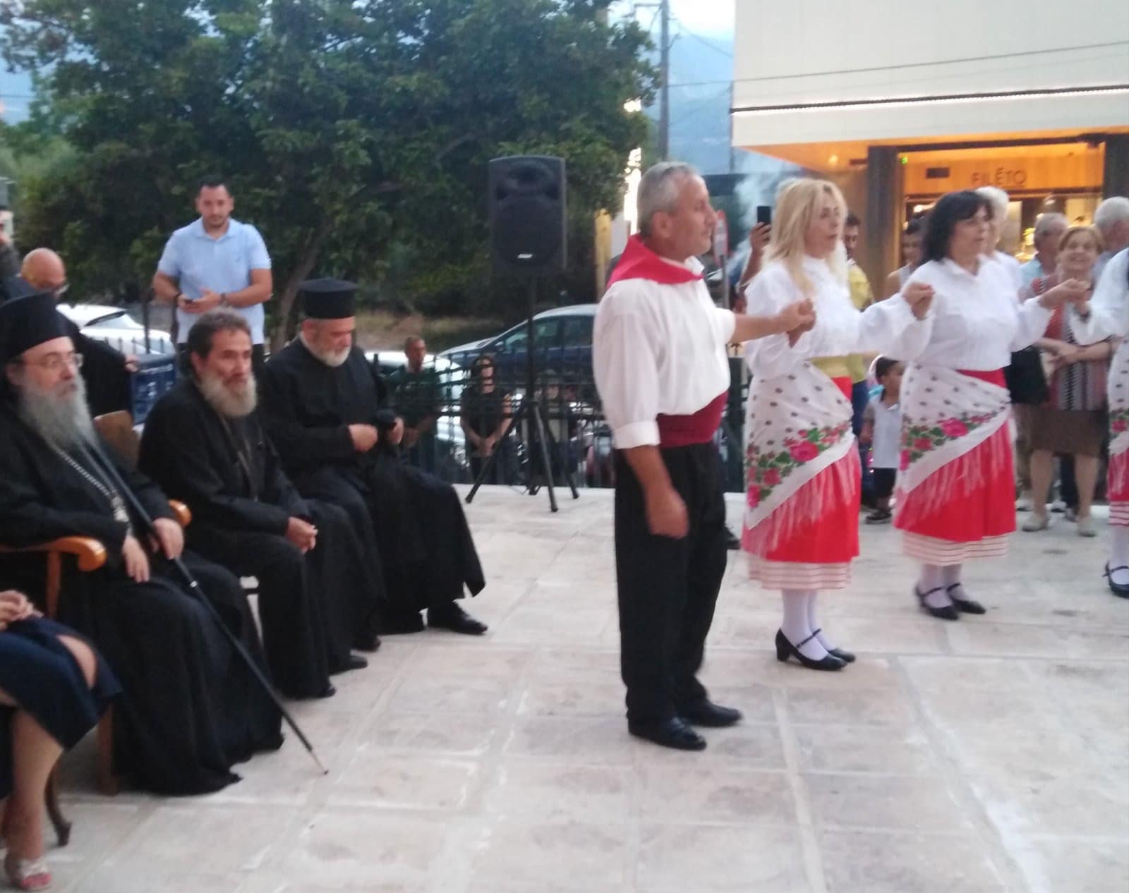 ΠΑΤΡΑ ΕΝΩΜΕΝΗ: Ο Κώστας Σβόλης στη θρησκευτική πανήγυρη της Μεταμόρφωσης του Σωτήρος στην Οβρυά