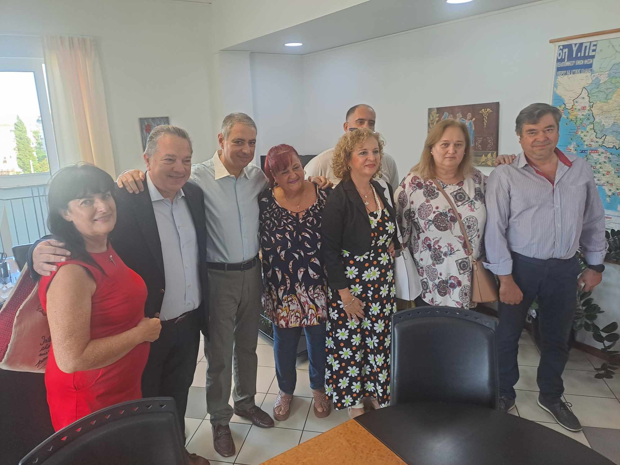 Κώστας Σβόλης: Επίσκεψη στην 6η ΥΠΕ