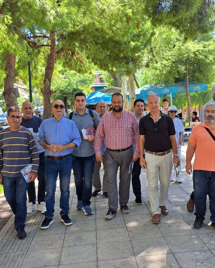Στο πλευρό του Βασίλη Αϊβαλή αεικίνητος ο Παναγιώτης Δρούζας καθ’ όλη την διάρκεια του προεκλογικού αγώνα.