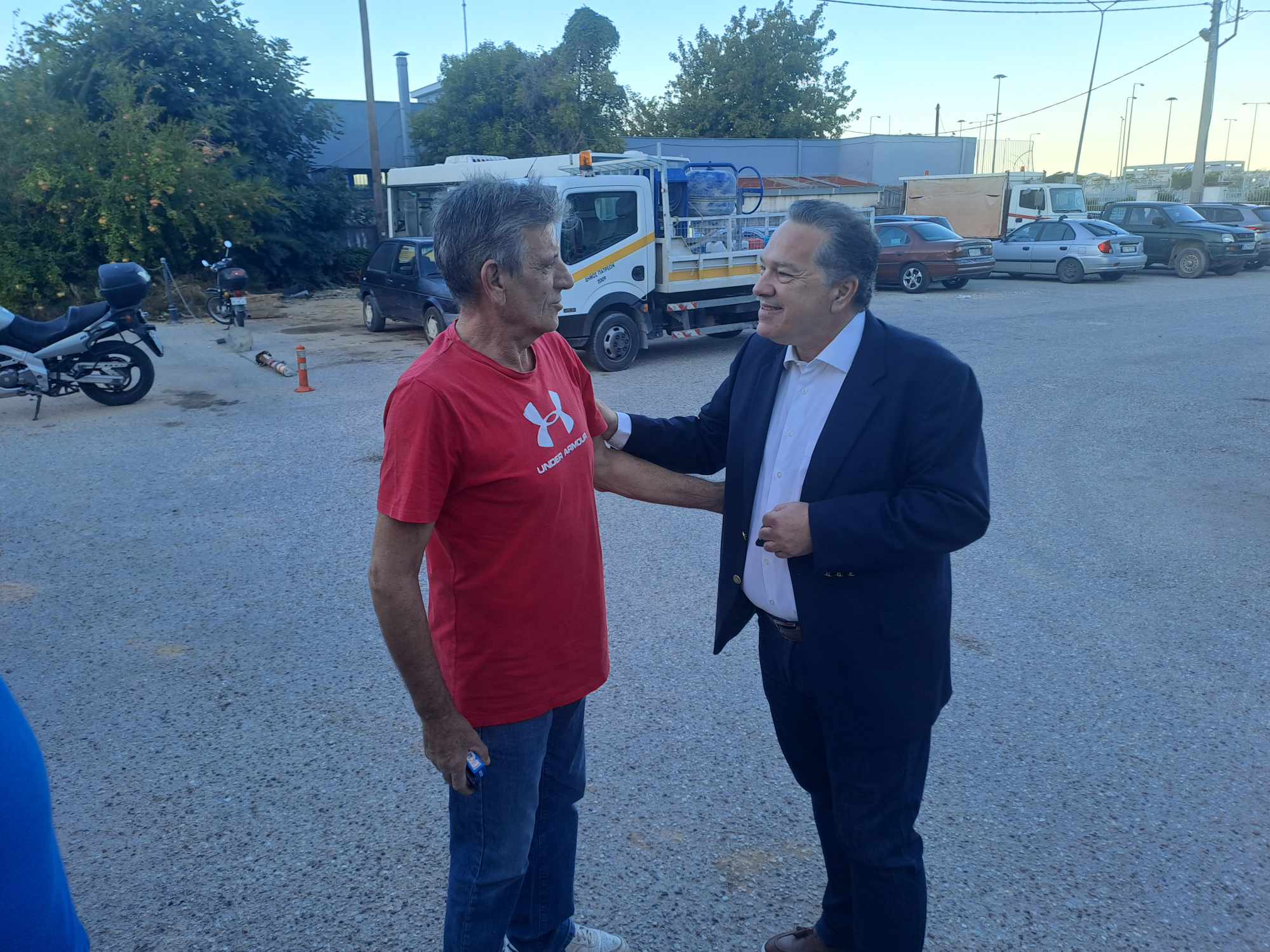 ΠΑΤΡΑ ΕΝΩΜΕΝΗ-Κώστας Σβόλης-Στο πλευρό των εργαζόμενων στο Δήμο Πάτρας