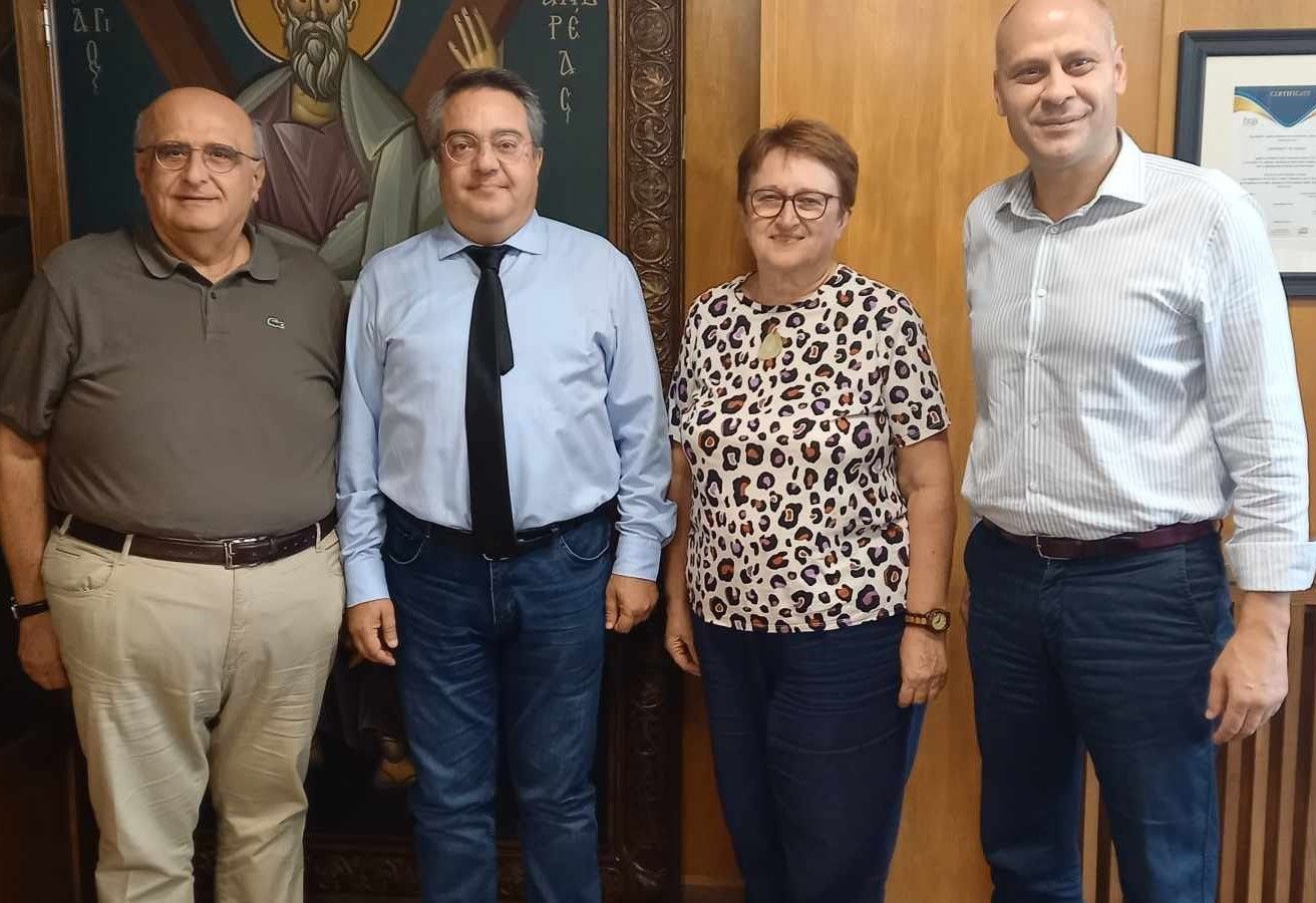 Ο υποψήφιος περιφερειακός σύμβουλος Π.Ε. Αχαΐας Δημήτρης Κομνηνός από τον δικηγορικό σύλλογο στο Πανεπιστήμιο Πατρών