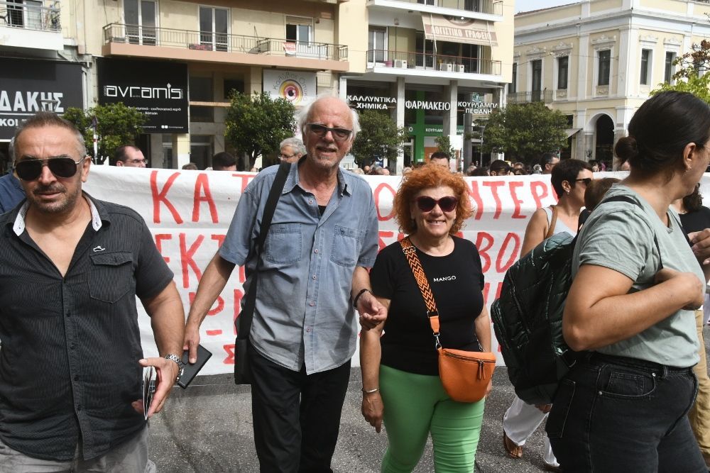 Η Δημοτική Αρχή στην πολύ μεγάλη απεργιακή πορεία ενάντια στο νέο εργασιακό Νομοσχέδιο