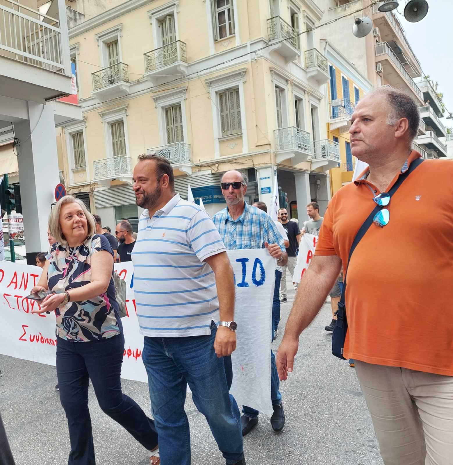 Βασίλης Αϊβαλής: Κοντά στους αγώνες των εργαζομένων
