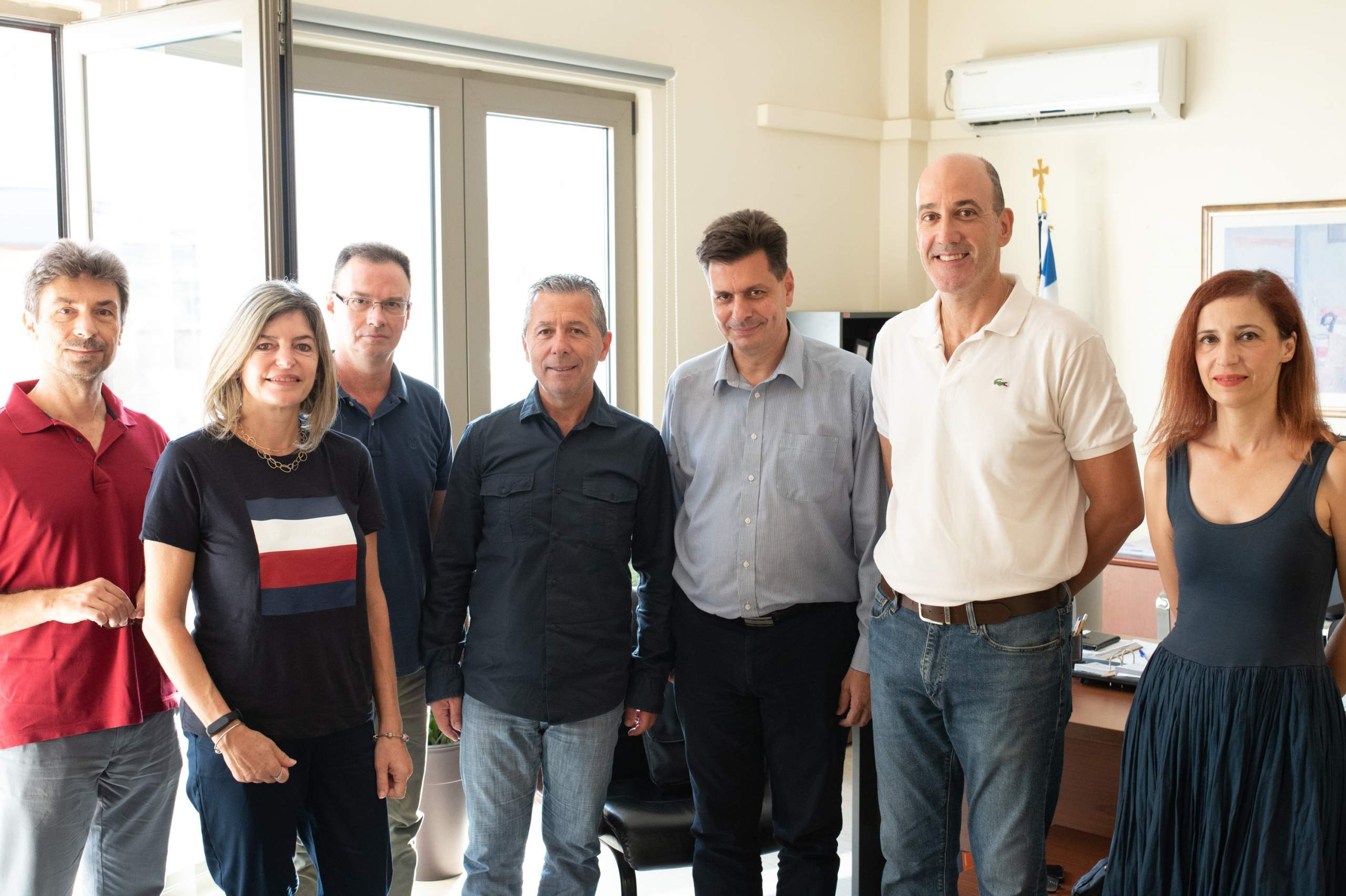 Καθημερινές οι επισκέψεις σε φορείς και περιοδείες του Πέτρου Ψωμά