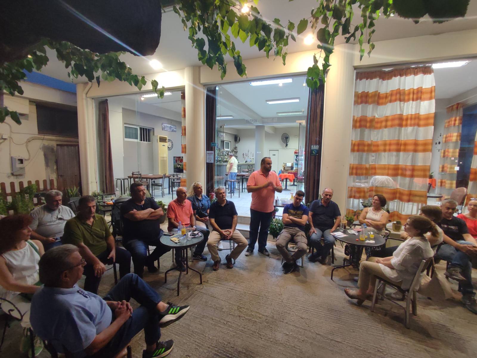 Βασίλης Αϊβαλής: Συζητώντας με τους πολίτες τα καυτά ζητήματα της Πάτρας