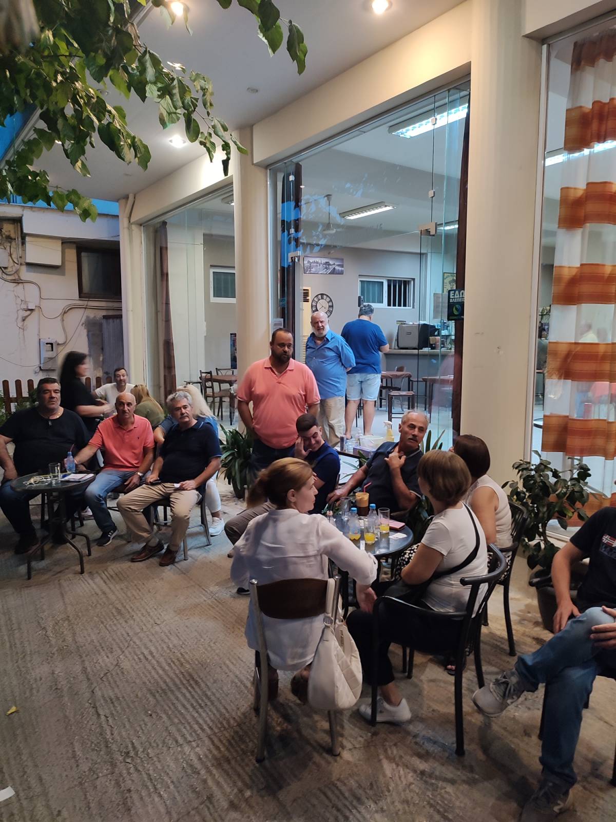 Βασίλης Αϊβαλής: Συζητώντας με τους πολίτες τα καυτά ζητήματα της Πάτρας
