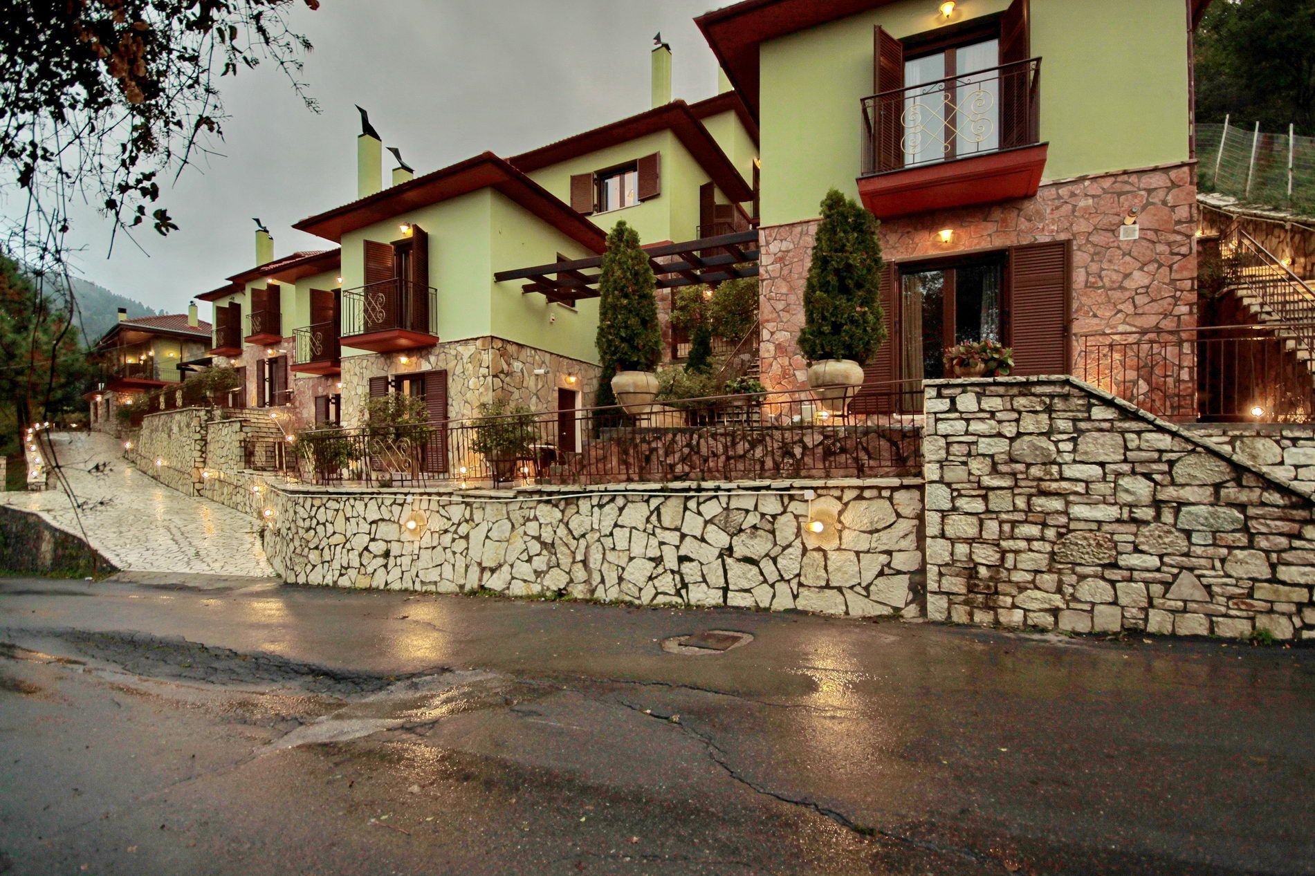 «Valtessiniko studios»: Ξενώνας για χαλάρωση και απόδραση από την πόλη