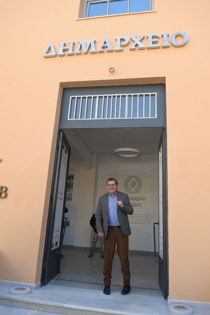 Η Πάτρα απόκτησε νέο Δημαρχείο, σήμερα ο Δήμαρχος Κώστας Πελετίδης, ξενάγησε τους δημοσιογράφους
