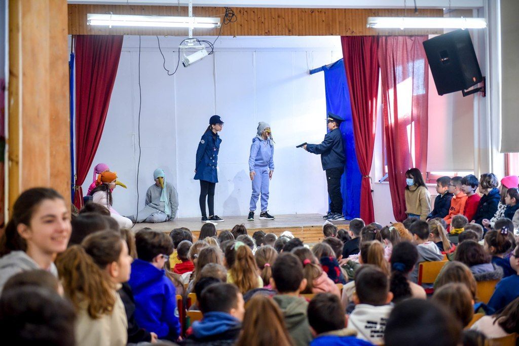 Παιδική κωμική παράσταση “Οι μύτες το ‘σκασαν” υπό την αιγίδα της Αντιδημαρχίας Παιδείας