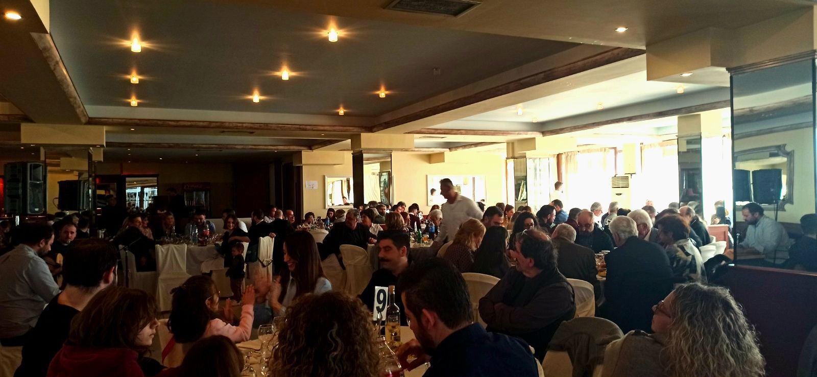 Ο σύλλογος ιεροψαλτών “Ιωάννης Δαμασκηνός”  έκοψε την πρωτοχρονιάτικη  βασιλόπιτα