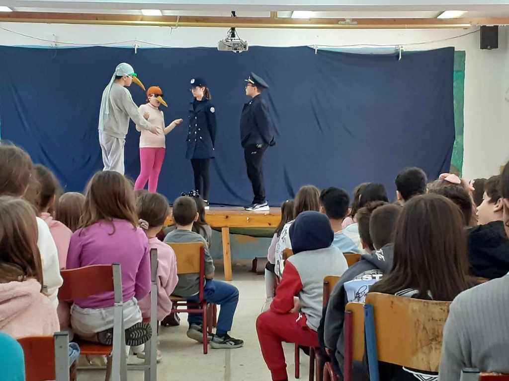 Παιδική κωμική παράσταση “Οι μύτες το ‘σκασαν” υπό την αιγίδα της Αντιδημαρχίας Παιδείας