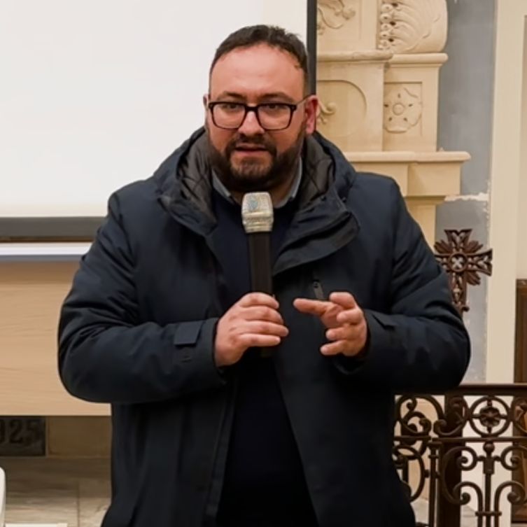 Η “Βασούλα μόνη” του Λ. Δακαλάκη, στην Ιταλία