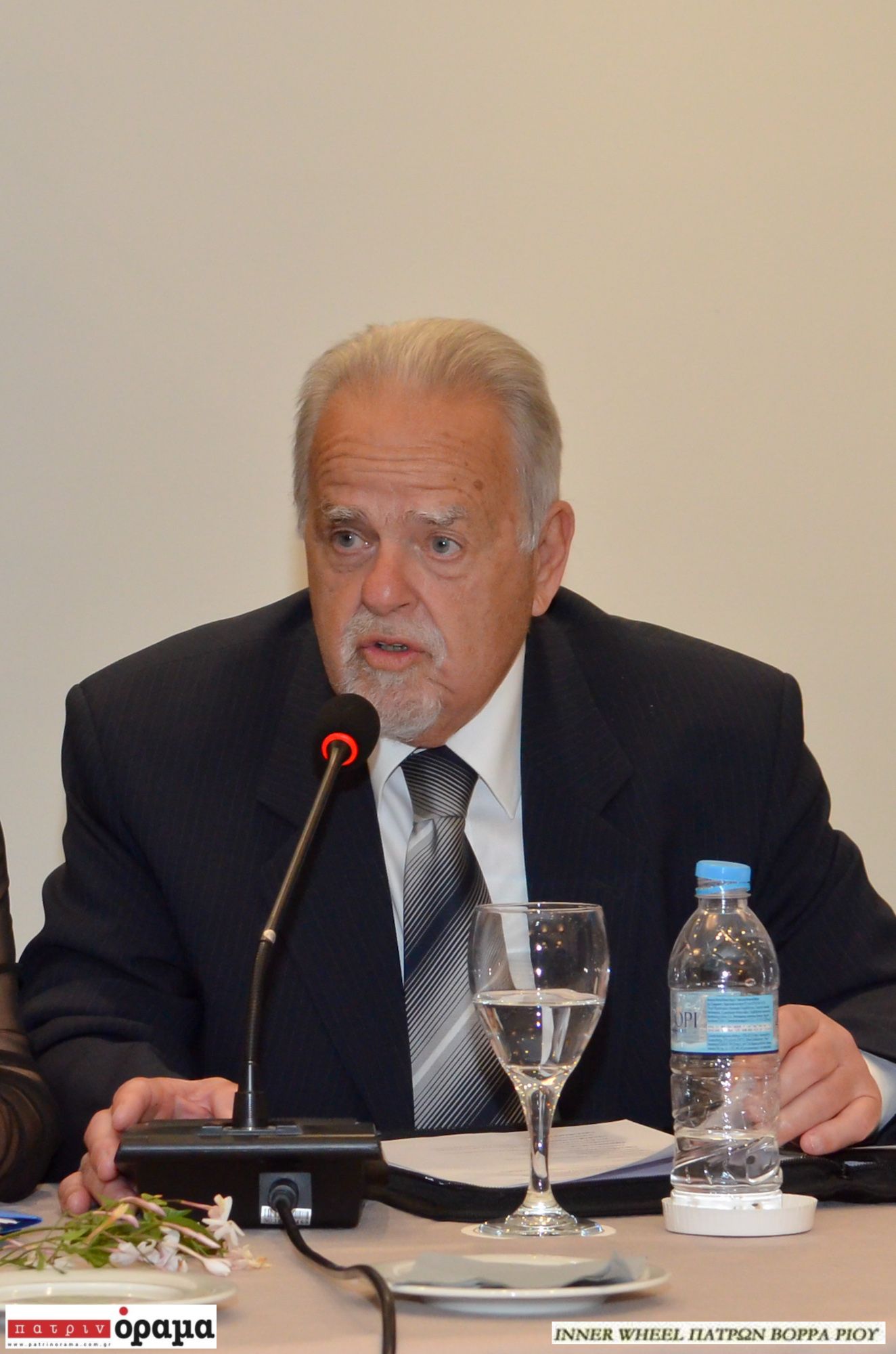 Το κοινό της Πάτρας αγκάλιασε την παρουσίαση του βιβλίου της Ελευθερίας Κρικέλη “Από Αύγουστο… σε Αύγουστο”