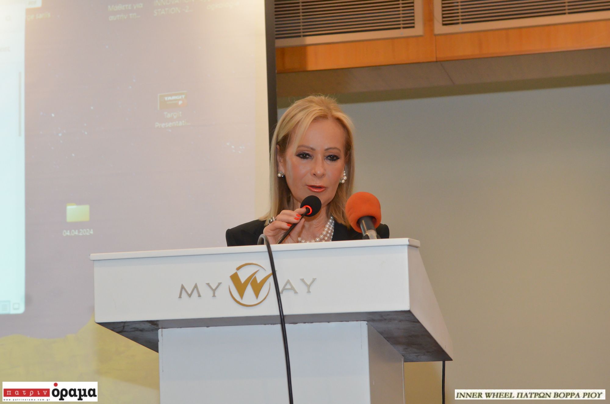 Το κοινό της Πάτρας αγκάλιασε την παρουσίαση του βιβλίου της Ελευθερίας Κρικέλη “Από Αύγουστο… σε Αύγουστο”