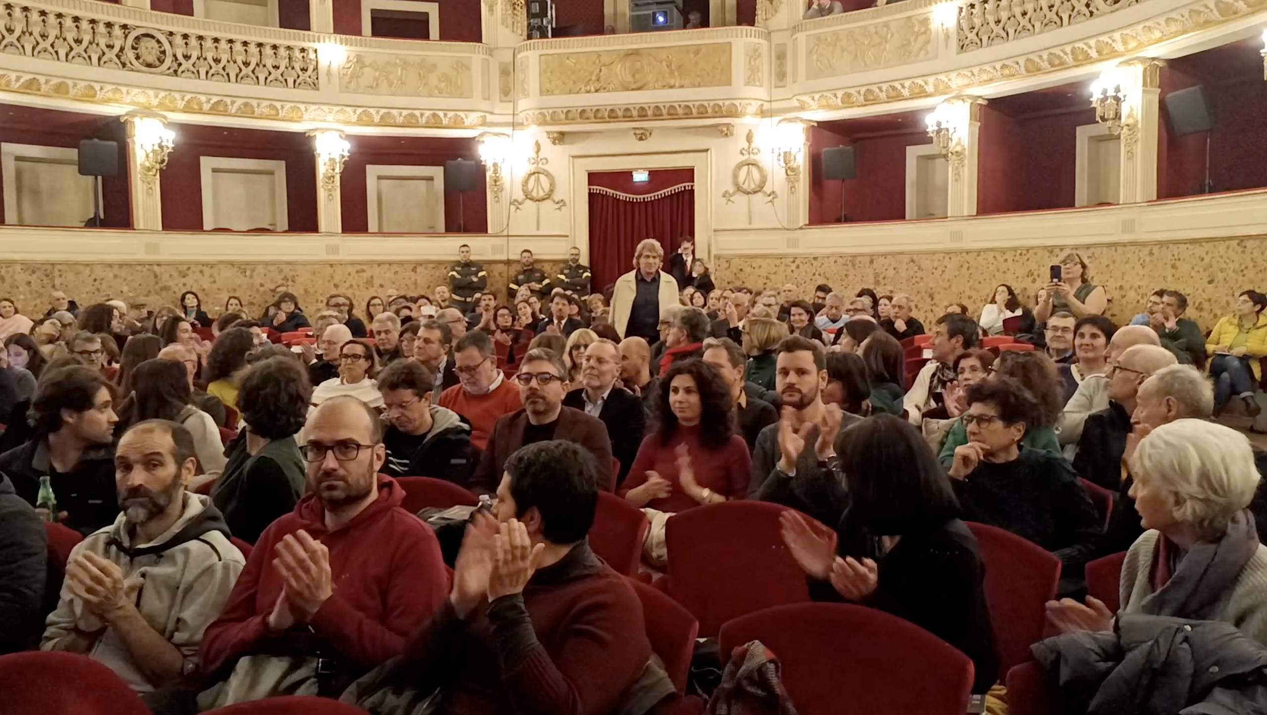 Από το Μπάρι στην Ινδία και άλλες 20 χώρες μέσω Αθηνών ο Αλέξανδρος Χάχαλης