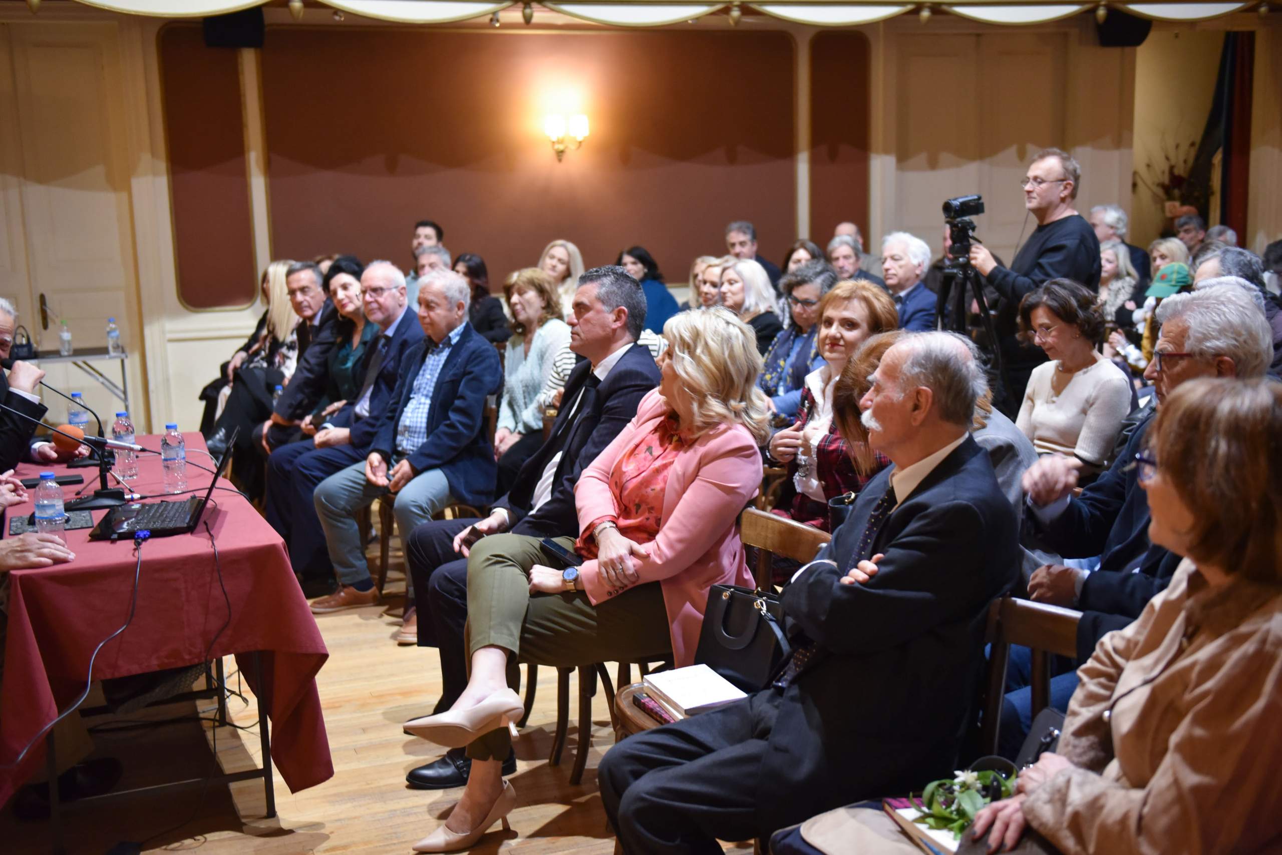 Άκρως επιτυχημένη η ημερίδα από το περιοδικό  “πατρινόραμα-hellenic” με θέμα :«Παιδική παχυσαρκία»