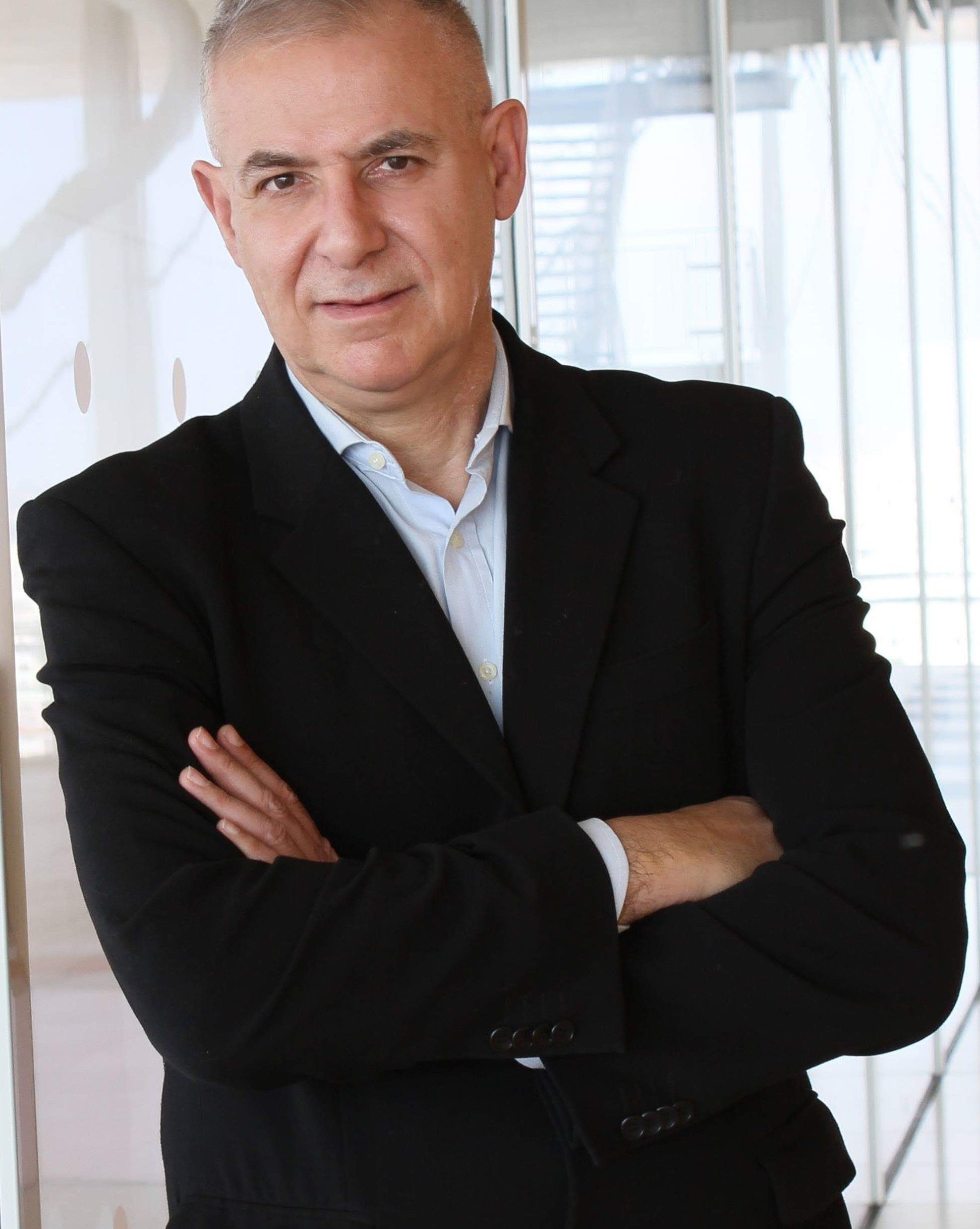 Δημοσθένης Δαββέτας: «Η σύγχρονη τέχνη… Οδηγεί την τέχνη στο τέλος της;»