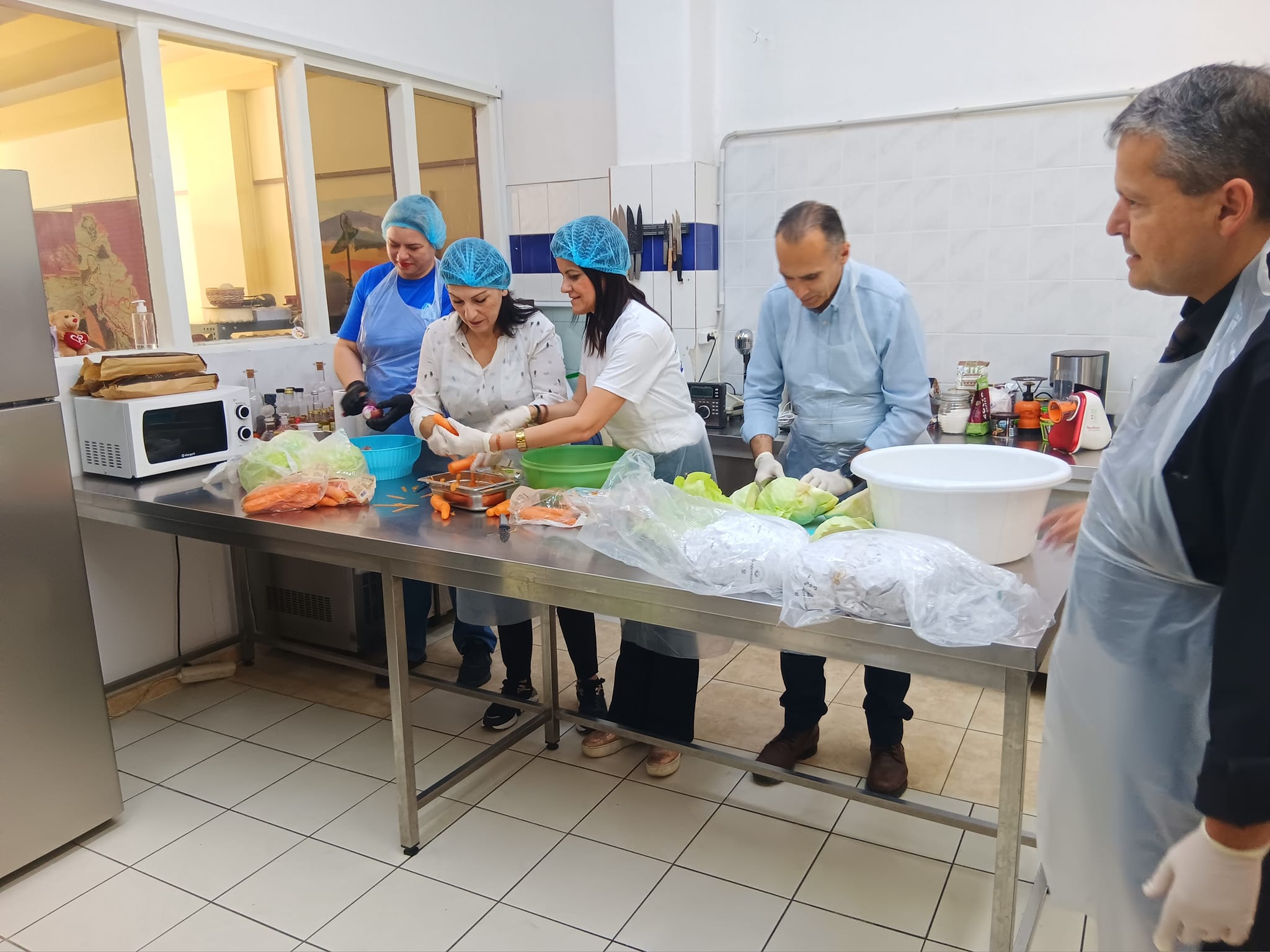 Οι εργαζόμενοι του «ΑΒ ΒΑΣΙΛΟΠΟΥΛΟΣ» άναψαν τη σπίθα του εθελοντισμού για το «Φωτεινό Αστέρι»