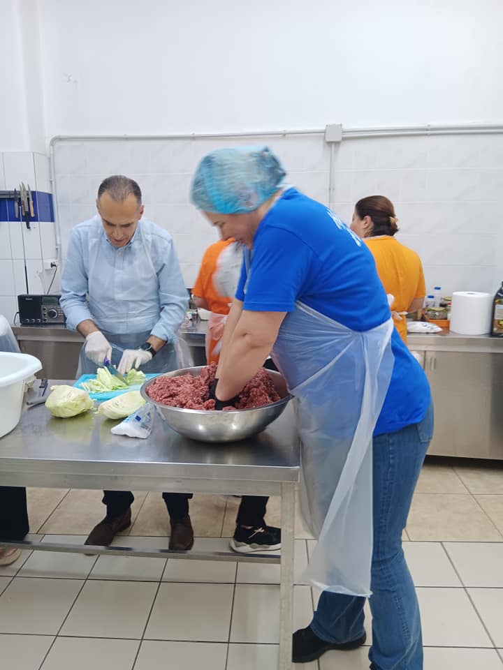 Οι εργαζόμενοι του «ΑΒ ΒΑΣΙΛΟΠΟΥΛΟΣ» άναψαν τη σπίθα του εθελοντισμού για το «Φωτεινό Αστέρι»