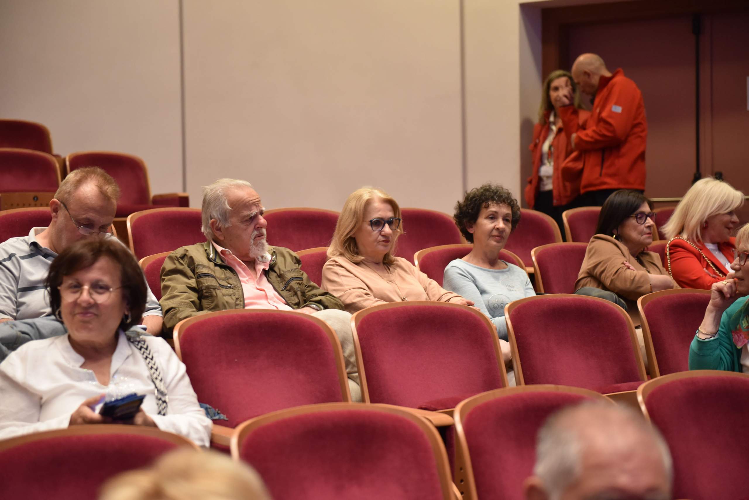 Ενθουσίασε το κοινό το αφιέρωμα στον αξέχαστο Λουκιανό Κηλαηδόνη του περιοδικού “Πατρινόραμα”