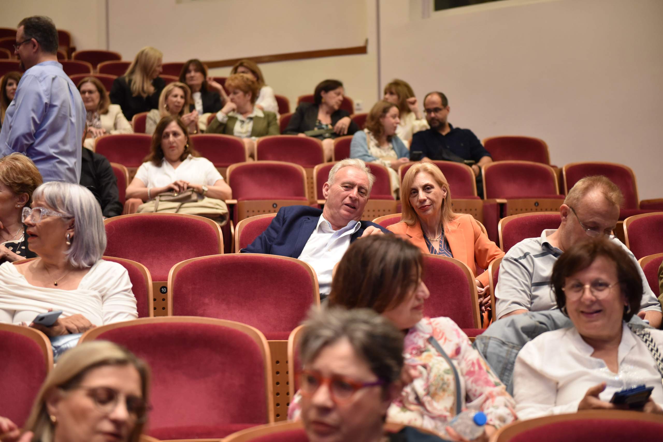 Ενθουσίασε το κοινό το αφιέρωμα στον αξέχαστο Λουκιανό Κηλαηδόνη του περιοδικού “Πατρινόραμα”