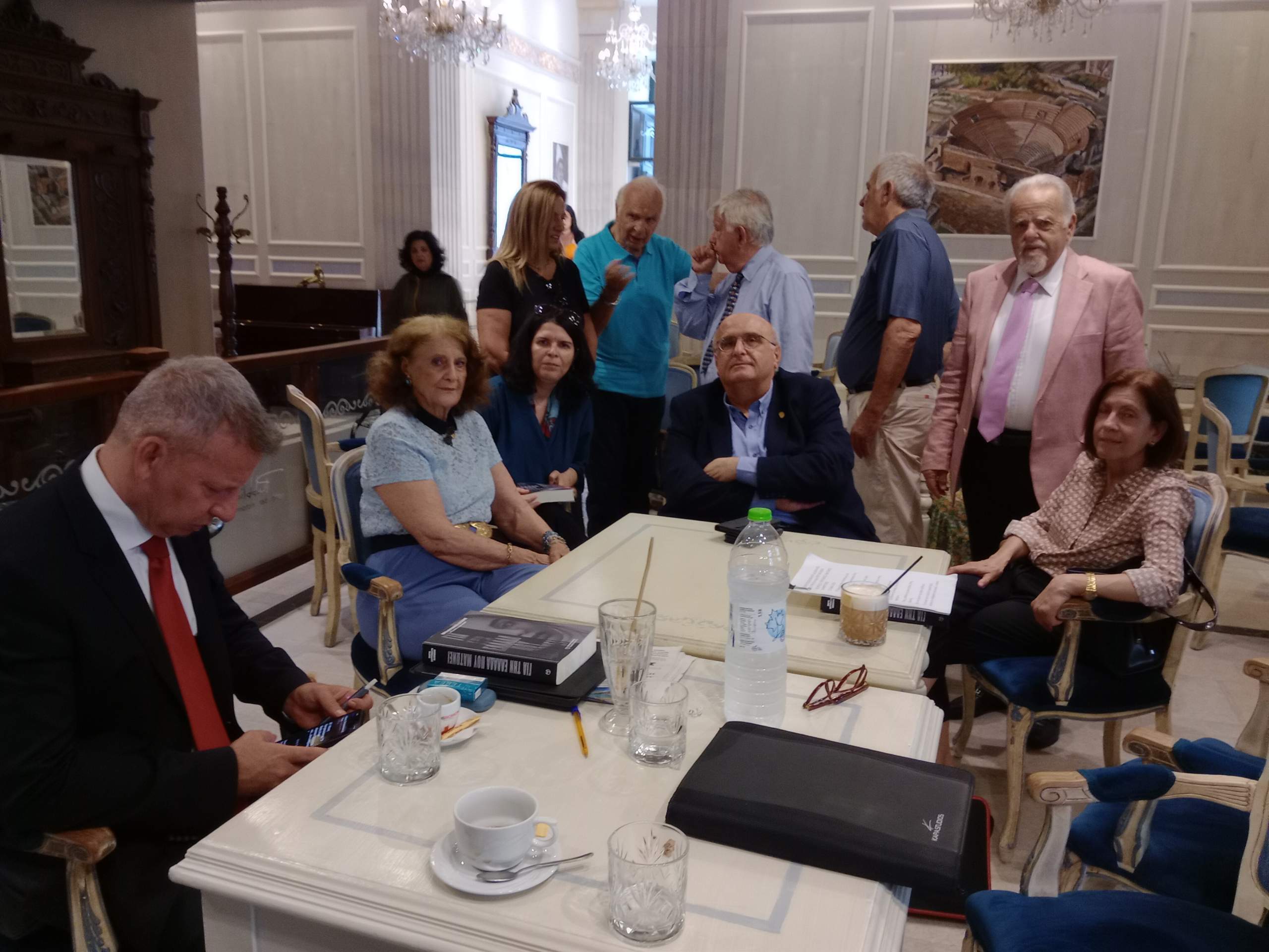Με μεγάλη επιτυχία πραγματοποιήθηκε η παρουσίαση του βιβλίου της Μαρίας Νεγρεπόντη – Δελιβάνη «Για Ελλάδα που Ματώνει» από το περιοδικό «πατρινόραμα»
