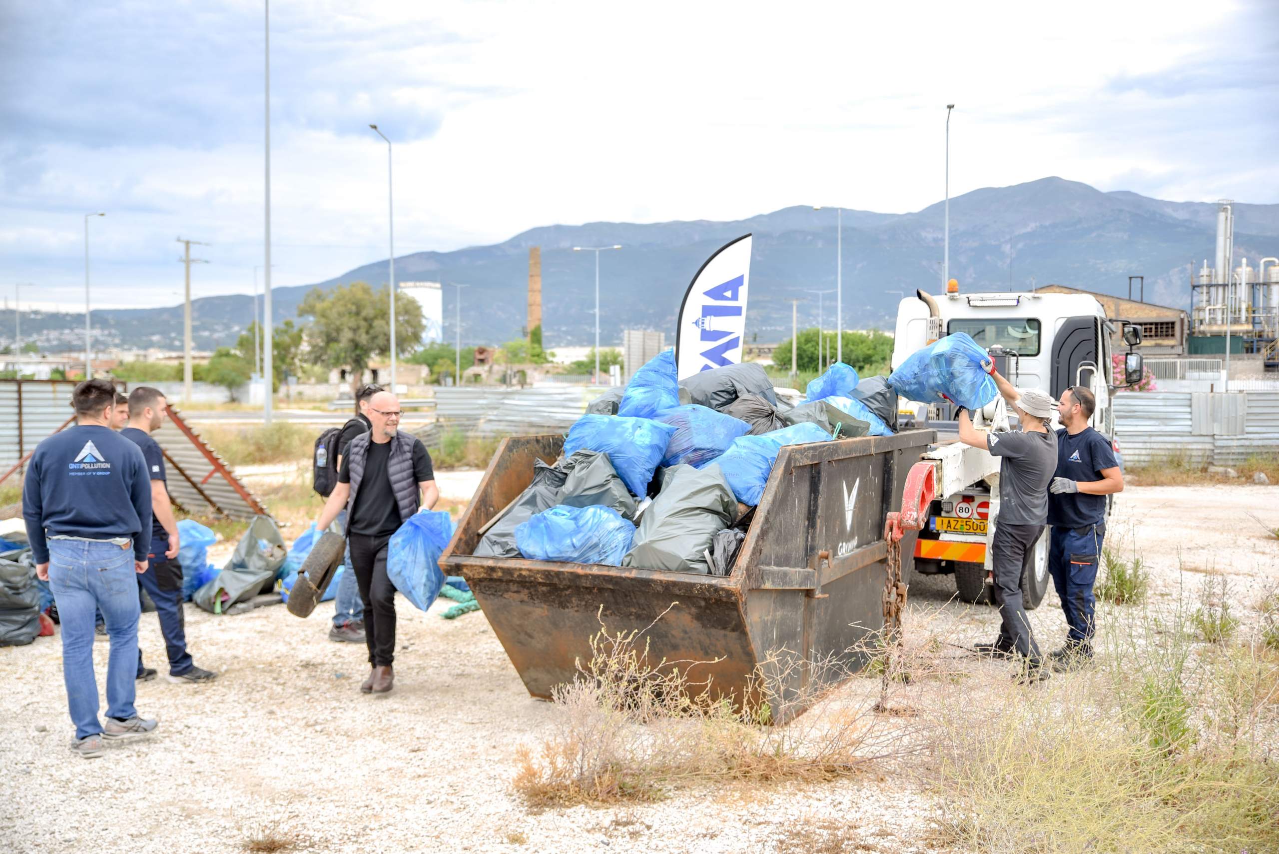Εθελοντική δράση καθαρισμού στο Νότιο Λιμένα Πατρών