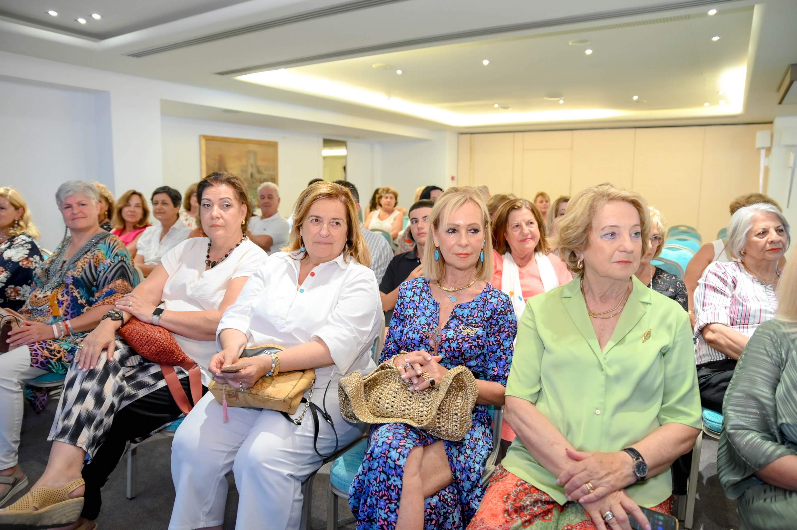 Πλήθος κόσμου απόλαυσε τις μυρωδιές και τις γεύσεις «Από την Ανατολή στη Δύση».