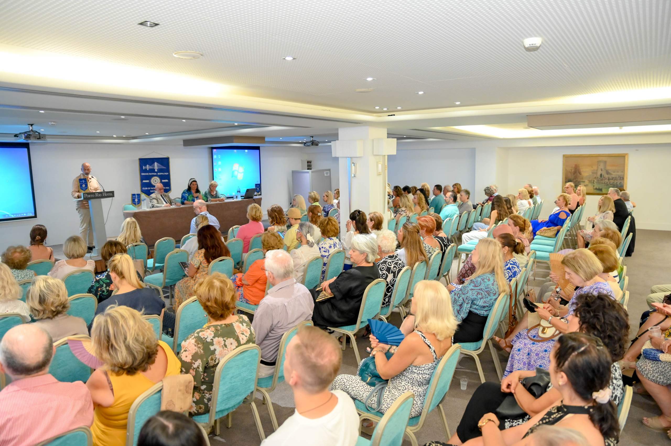 Πλήθος κόσμου απόλαυσε τις μυρωδιές και τις γεύσεις «Από την Ανατολή στη Δύση».