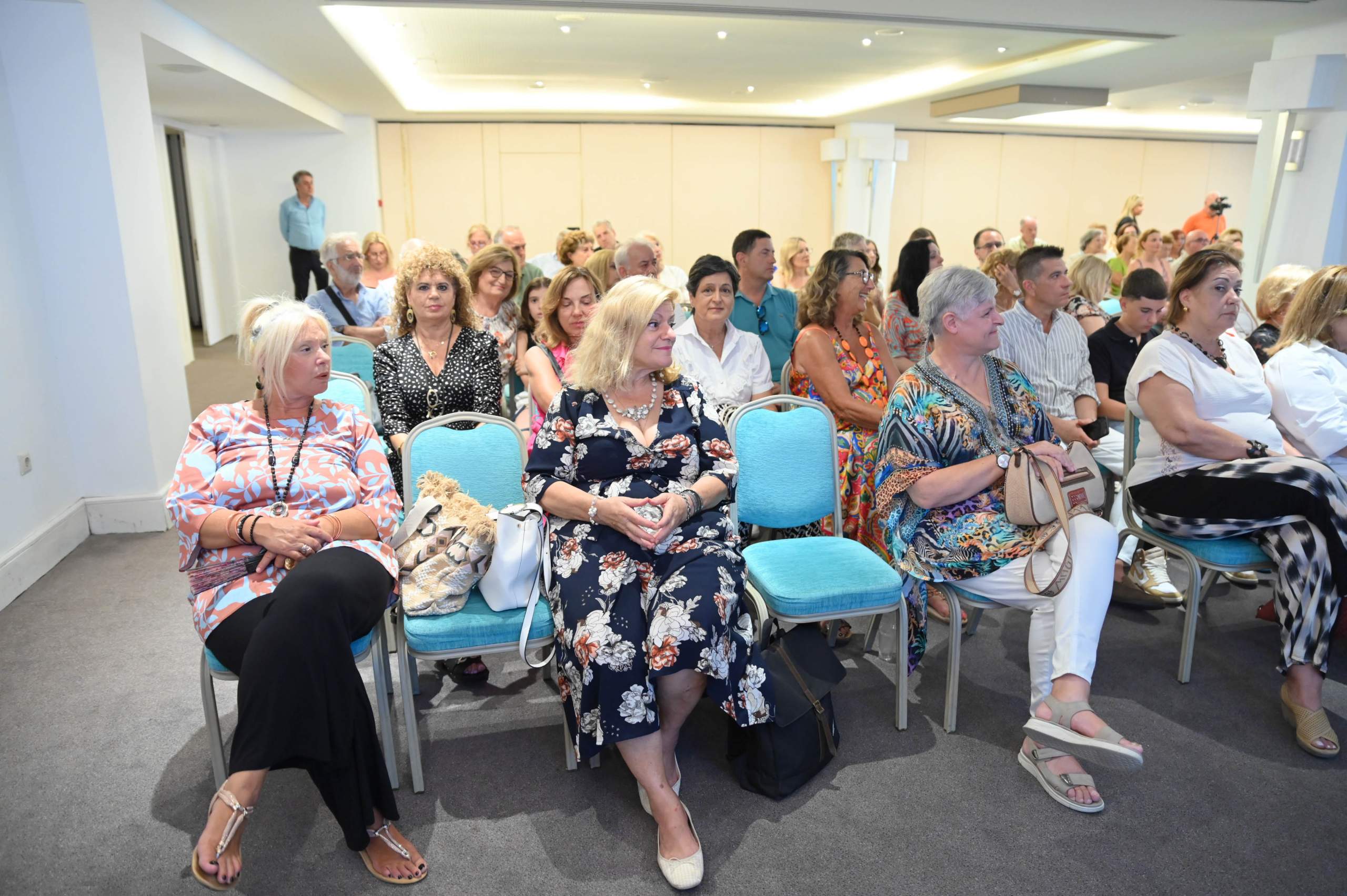 Πλήθος κόσμου απόλαυσε τις μυρωδιές και τις γεύσεις «Από την Ανατολή στη Δύση».