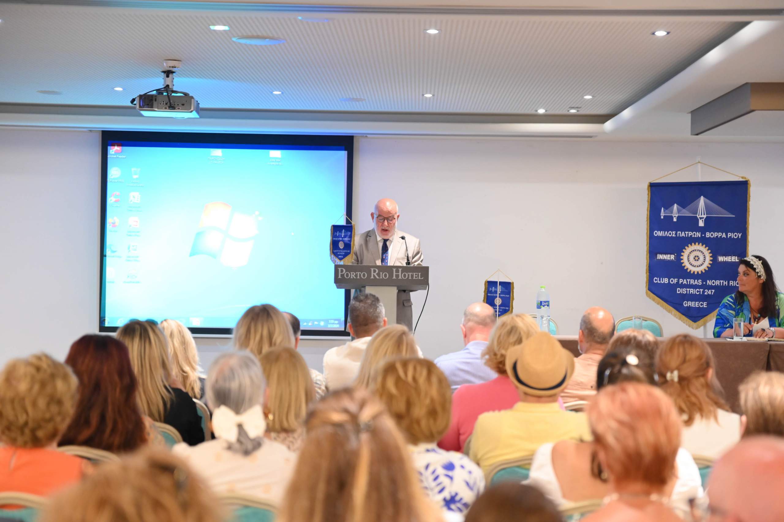 Πλήθος κόσμου απόλαυσε τις μυρωδιές και τις γεύσεις «Από την Ανατολή στη Δύση».