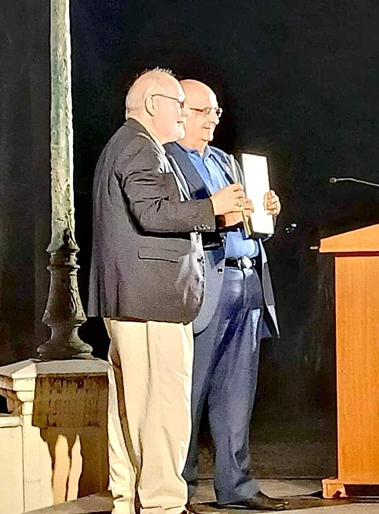Μια ξεχωριστή βραδιά κάτω από τον έναστρο αχαϊκό ουρανό πραγματοποιήθηκε το Σάββατο το βράδυ στη Βίλα «Κόλλα» από το 7ο Διεθνές Φεστιβάλ Ποίησης