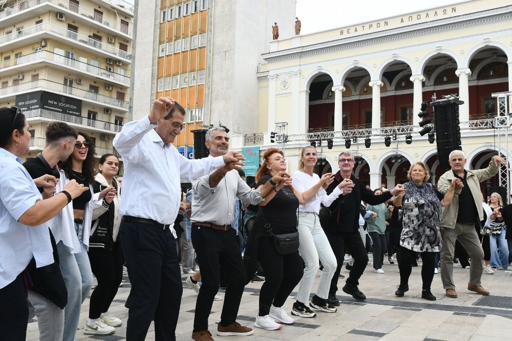 Ποντιακό γλέντι στήθηκε στην πλατεία Γεωργίου